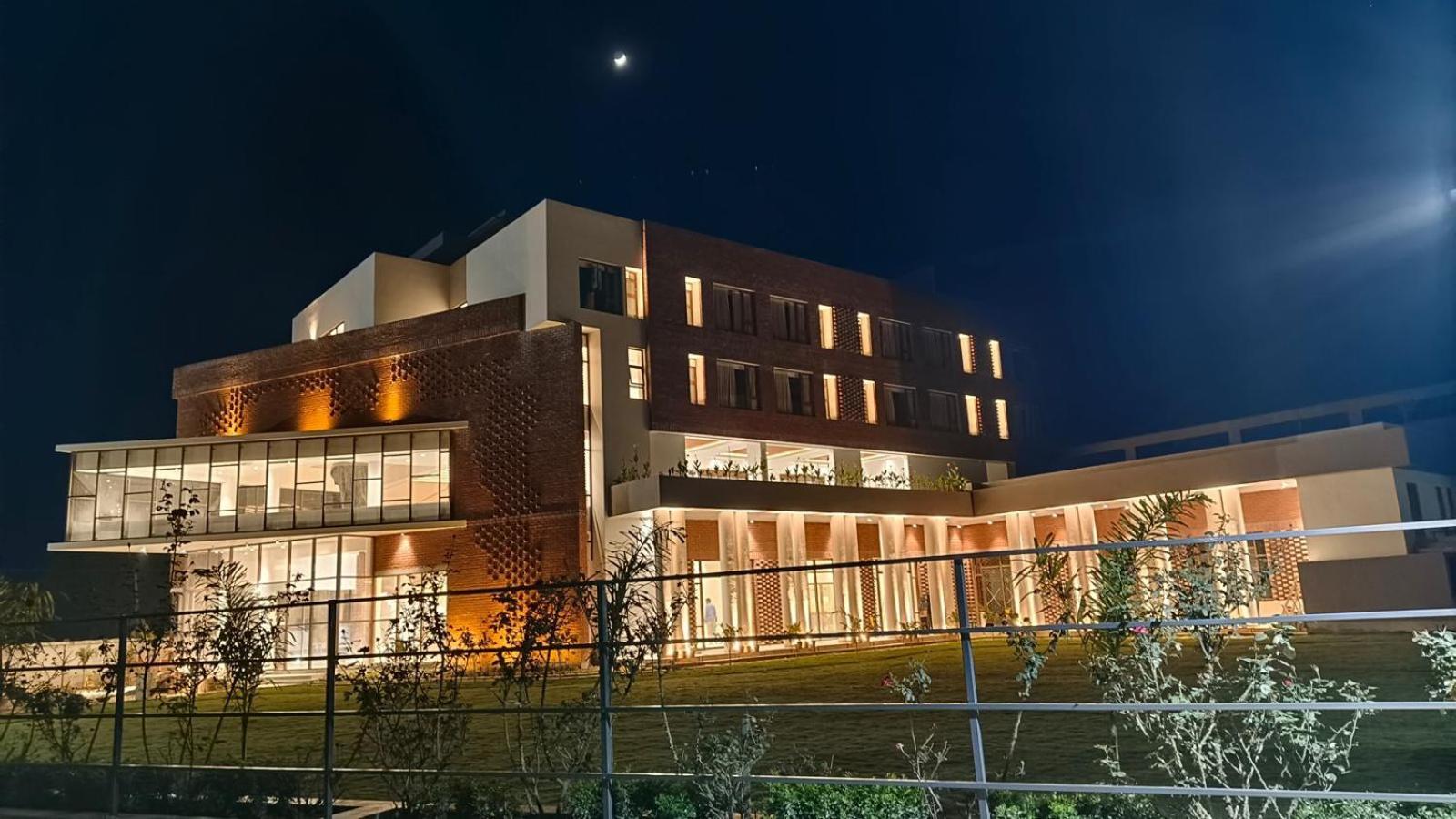 The Pearl Club Resort Shānti Niketan Dış mekan fotoğraf