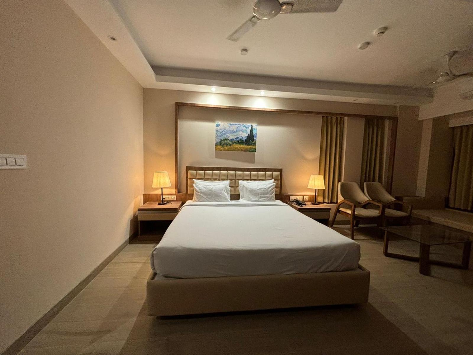 The Pearl Club Resort Shānti Niketan Dış mekan fotoğraf