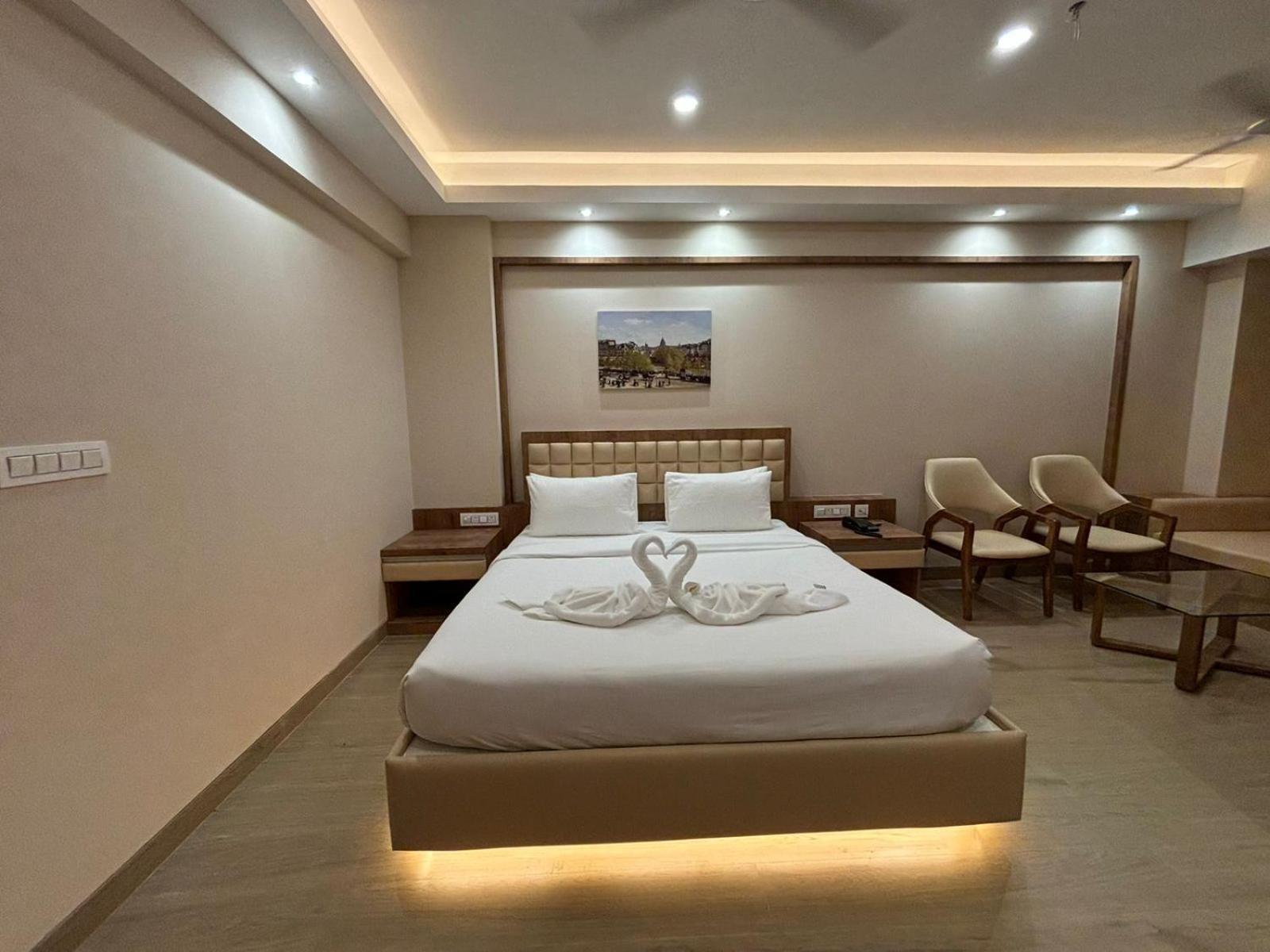 The Pearl Club Resort Shānti Niketan Dış mekan fotoğraf