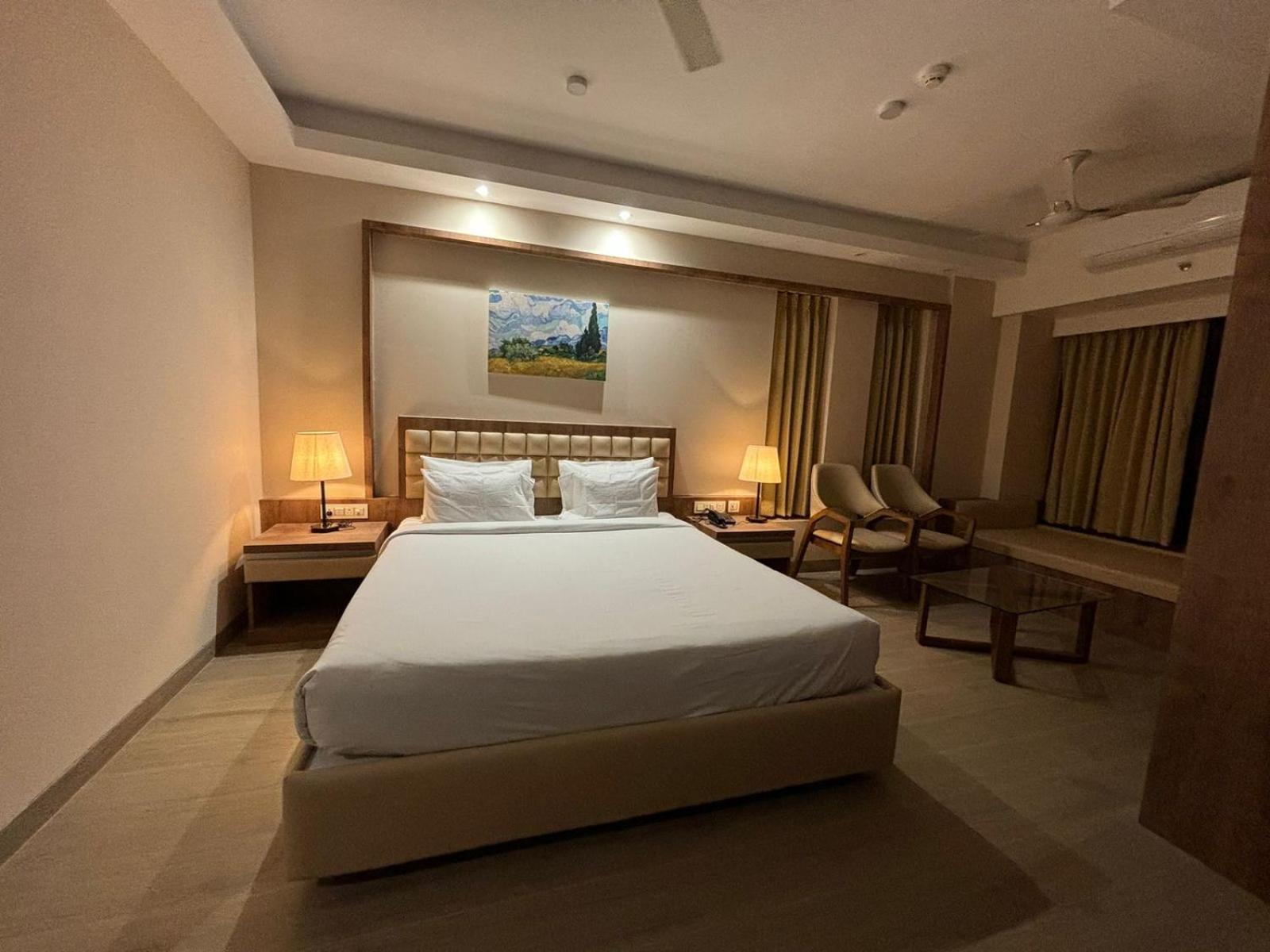 The Pearl Club Resort Shānti Niketan Dış mekan fotoğraf