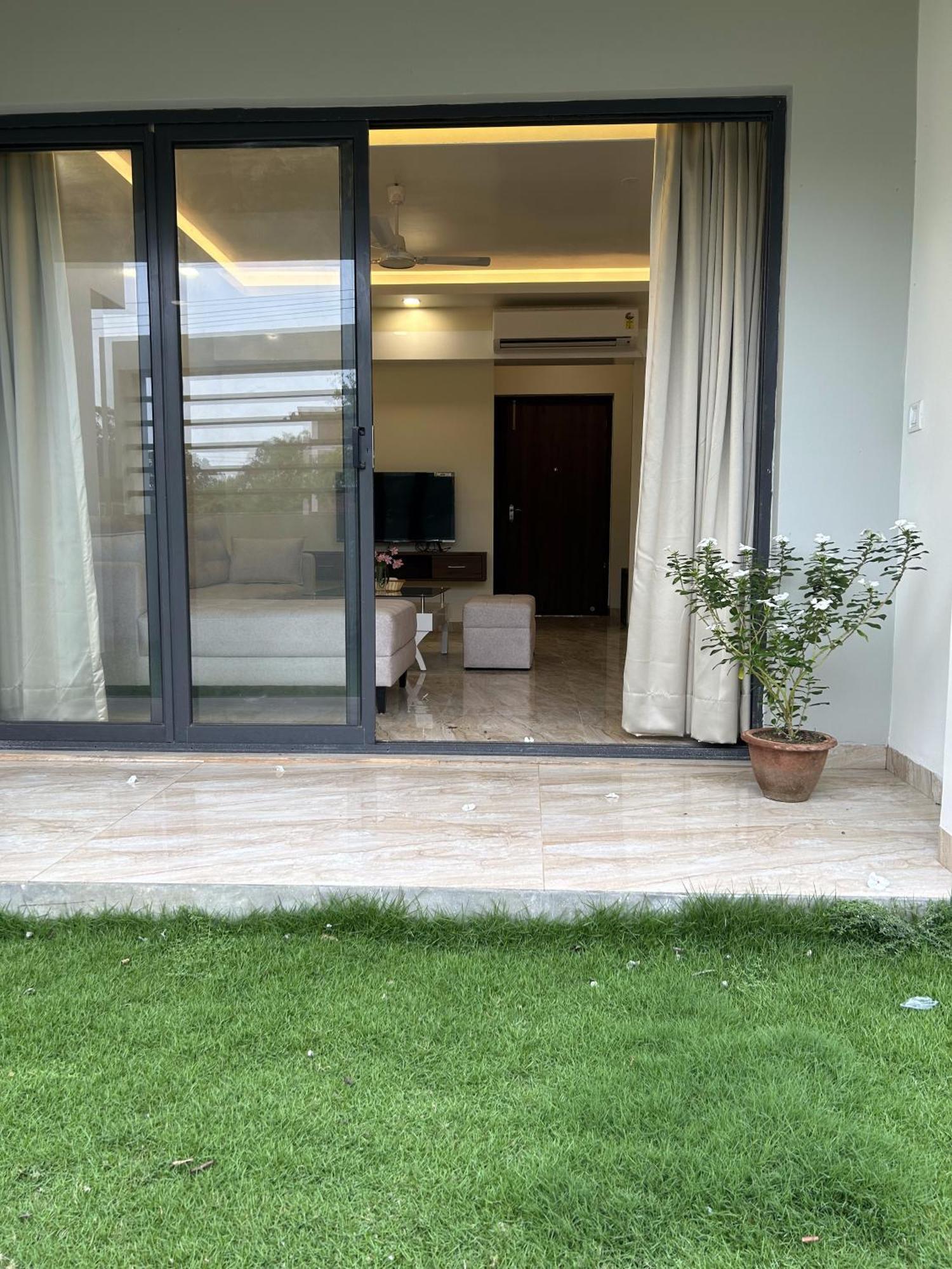 The Pearl Club Resort Shānti Niketan Dış mekan fotoğraf