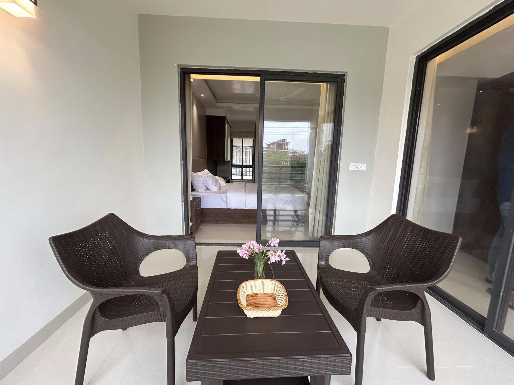 The Pearl Club Resort Shānti Niketan Dış mekan fotoğraf